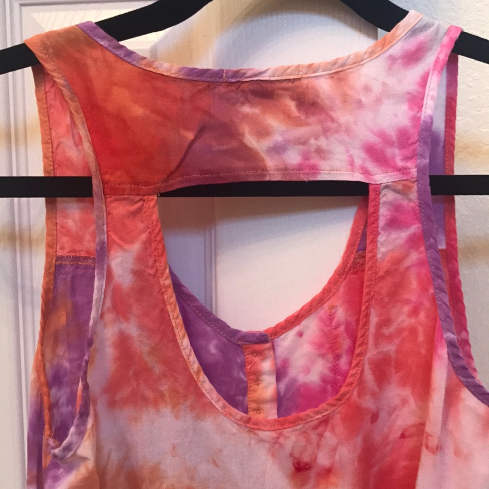 Crop top - Picture 2 of 4